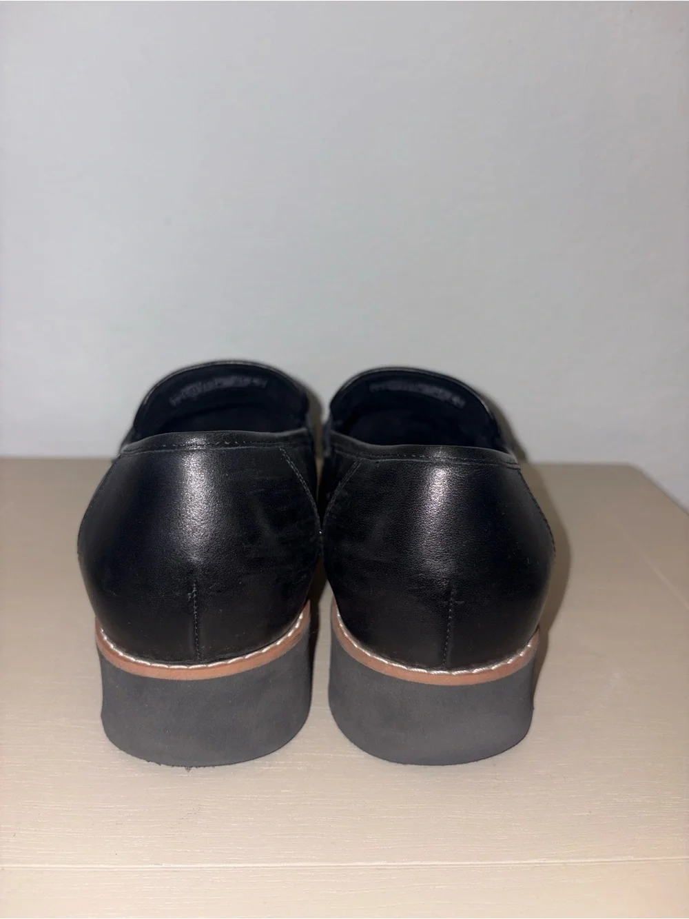 Vionic Cheryl II Women's Slip On Black Leather Penny Loafer Women’s 6